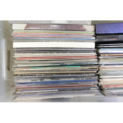 119 - Vinyl - Approx 100 LPs and box sets spanning genres but mainly rock & pop to include Bob Dylan x 7, ... 