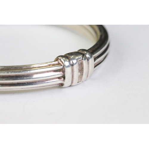 244 - Ladies silver bangle