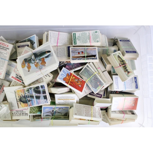 354 - Trade / Cigarette Cards - Collection of approx. 200 sets, to include Brooke Bond, Clover Dairies, Gl... 