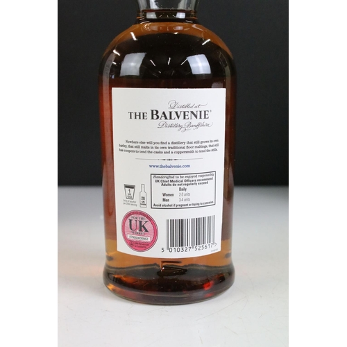 424 - A bottle of The Balvenie signature 12 year old single malt whisky together with a Royal Lochnagar 12... 