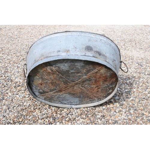 531 - Large Galvanised Oval Bath Tub / Garden Planter, 82cm long x 28cm high