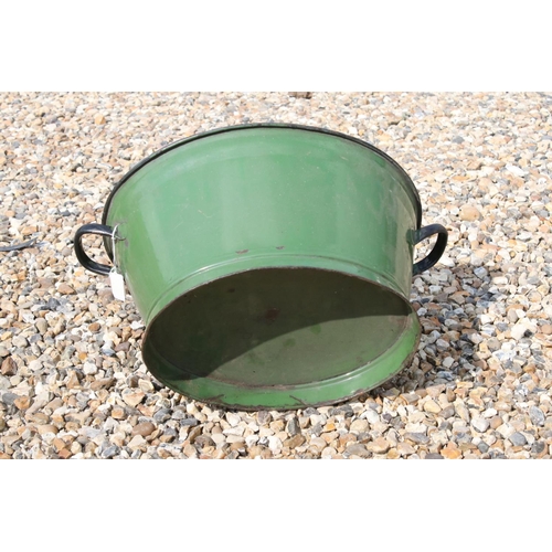 532 - Green Enamel Oval Wash Tub / Garden Planter, 51cm long