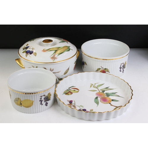 94 - Royal Crown Derby Posies 5 Tea Cups and 4 Saucers, Coffee Can and 2 Saucers, 2 Jugs, Sugar Bowl, Tri... 