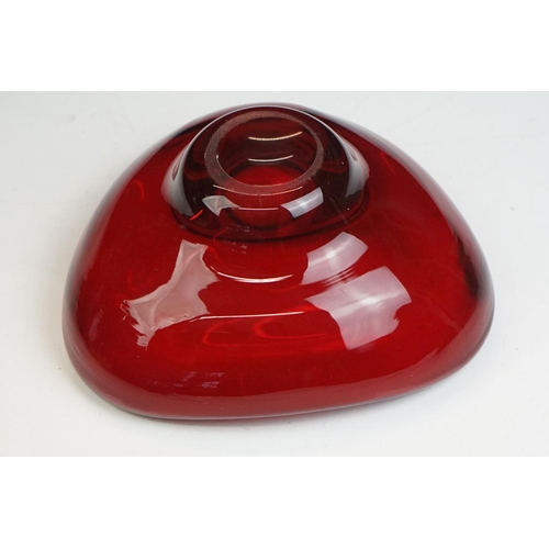 38 - Whitefriars Green Glass Bubble Control Lipped Bowl, 10cm diameter together with two Red Glass Bowls