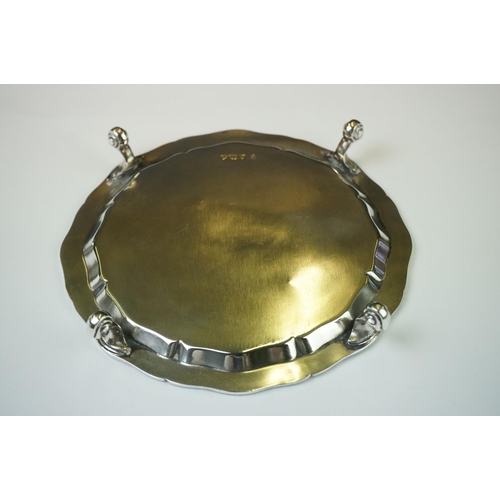 195 - A fully hallmarked sterling silver card tray, assay marked for Birmingham and dated 1975.