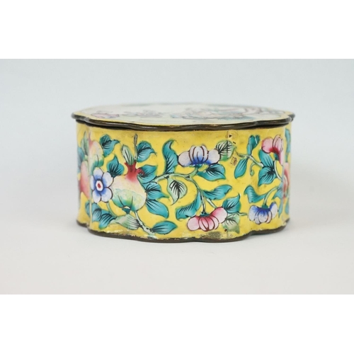 218 - A collection of three oriental cloisonné enamel trinket boxes together with a similar lidded jar.