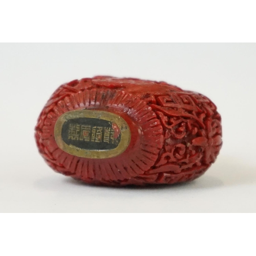 277 - Chinese cinnabar perfume bottle