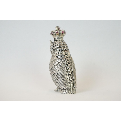 280 - Silver plated unusual vesta case in the form of a royal owl