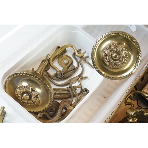 301 - A collection of vintage door furniture to include locks, knobs, handles...etc.