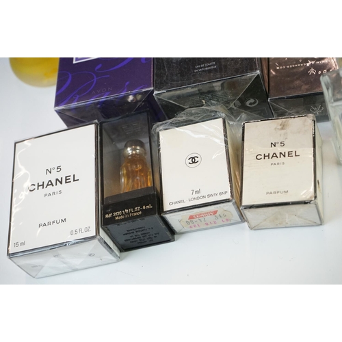 303 - A large collection of mixed scents & perfumes to include Chanel, Lacoste and Christian D'ior example... 