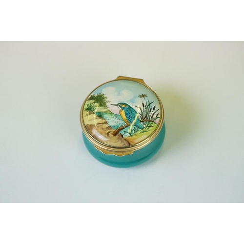 338 - A collection of approx fourteen enamel trinket boxes to include Halcyon Days examples.