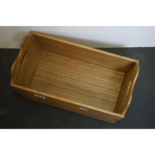 619 - Gardeners trug with carrying handle, 41cm wide