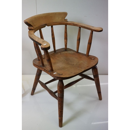 627 - Two similar 19th / Early 20th century Captain's Tub Chairs with elm seats, largest 66cm wide x 79cm ... 