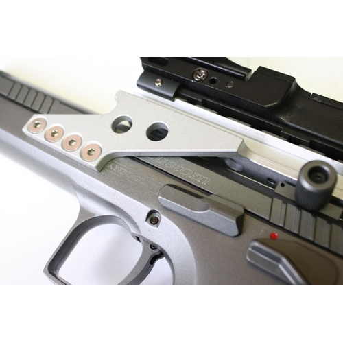 106 - A Tanfoglio Gold Custom C02 Powered .177 / 4.5mm Cal. BB Air Pistol Complete With Attachments Origin... 