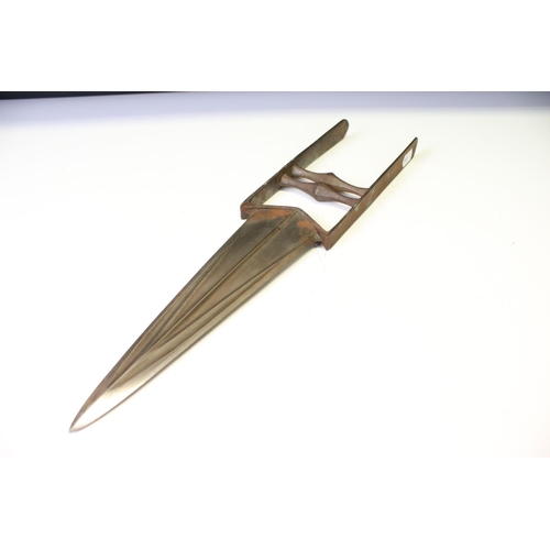 142 - A Vintage Steel Mughal Indian Rajput silver Katar Dagger Khanjar With Velvet Covered Scabbard.