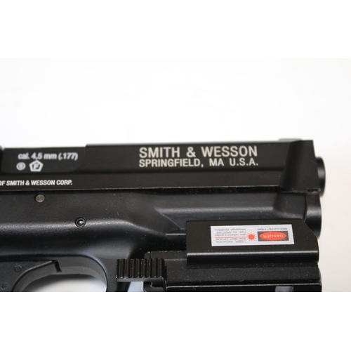 97 - A Umarex Smith & Wesson M&P 40 4.5mm Steel BB C02 Air Pistol In Original Box With Instructions. No l... 