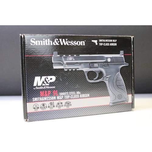 98 - A Umarex Smith & Wesson M&P 9L 4.5mm Steel BB C02 Air Pistol In Original Box With Instructions. No l... 