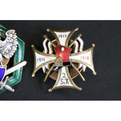 139 - A Collection Of Three World War One Era Polish Enamel Award Badges, All Complete With Screw Back Fix... 