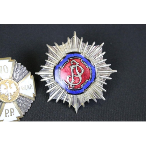 141 - A Collection Of Four World War One Era Polish Enamel Award Badges, All Complete With Screw Back Fixi... 