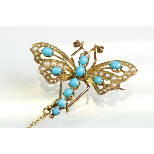 25 - Early 20th century turquoise and pearl 9ct yellow gold dragonfly brooch, the torso set with six grad... 