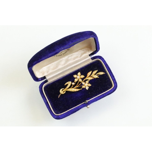 50 - Edwardian pearl 15ct yellow gold spray brooch, graduated split seed pearls, hinged pin and loop broo... 