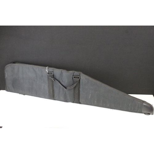 72 - A Black Canvas Rifle / Gun Case.