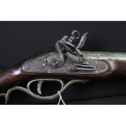 158 - A Vintage Reproduction Non Firing Blunderbuss Rifle.