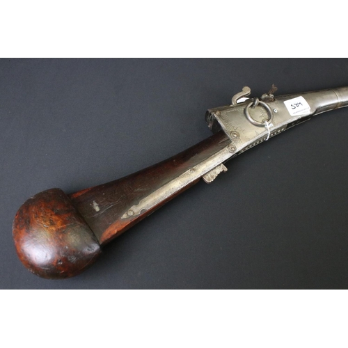 160 - An Early 19th Century Indian Matchlock Rifle With White Metal Furniture.