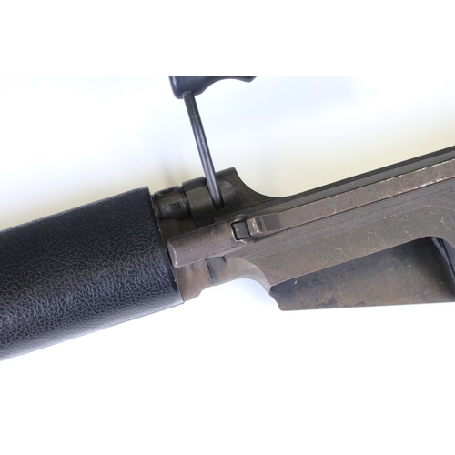 93 - A British L1A1 7.62 Self Loading Rifle (SLR) Serial Number AD6908772, Sold For Parts / Repair. PLEAS... 