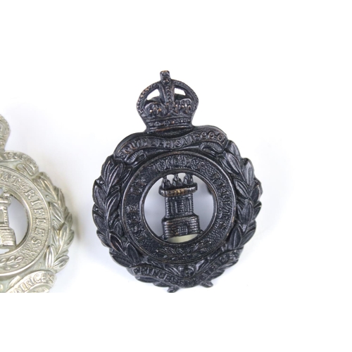 205 - Two British Military Isle of Wight Rifles Regimental Cap Badges, Both Kings Crown Examples, White Me... 