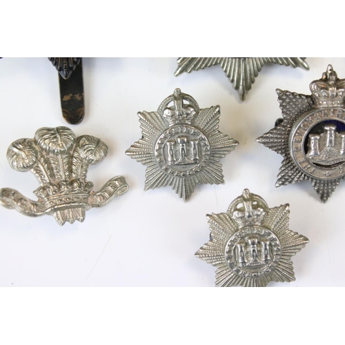 206 - A Collection Of British Military The Devonshire Regiment Cap And Collar Badges, Mainly Kings Crown E... 