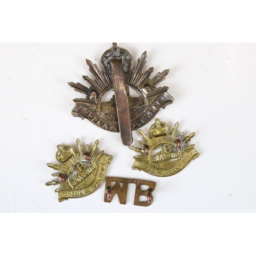 233 - A Pre 1937 King Crown British Columbia Hussars Regimental Cap Badge Complete With Slide Mounting To ... 