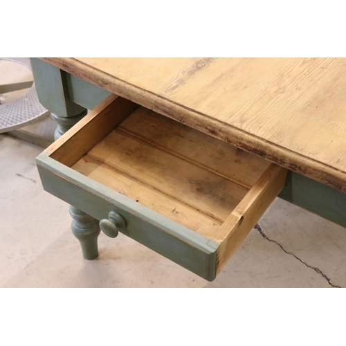 552 - Pine farmhouse scrub top kitchen table with drawer and turned legs, 152cm long x 91cm wide x 78cm hi... 