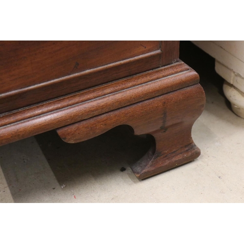 602 - George III style Mahogany Kneehole Desk with an arrangement of seven drawers and central cupboard to... 