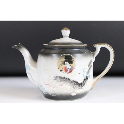 30 - Six Royale Stratford ' The Country Cottage Teapot Collection ' Teapots together with a Japanese part... 