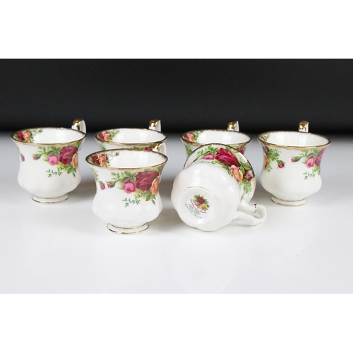 115 - Royal Albert ' Old Country Roses ' pattern coffee service for six, to include coffee pot & cover, 6 ... 