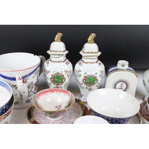 127 - Chinese export porcelain tea cannister (af), together with a group of Chinese, Japanese & Samson por... 
