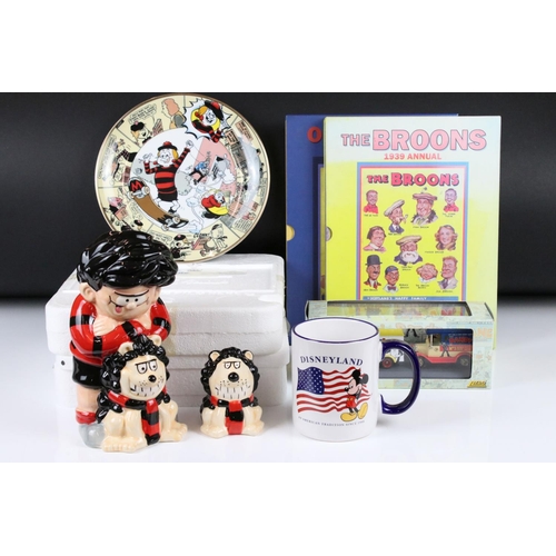 133 - Fifteen Danbury Mint ' The Beano Plate Collection ' Collector's Plates together with other collectab... 