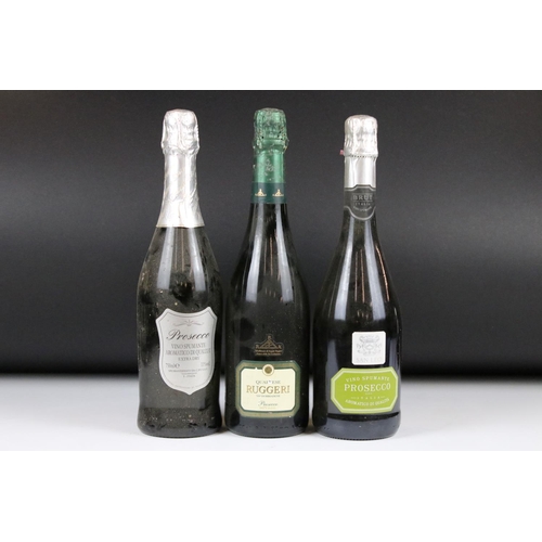 370 - Wine - Bele Casel, Asolo Prosecco x 13 & five other bottles of Prosecco (18 bottles)