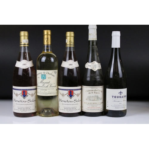 373 - Wine - 2013 Domaine de Durban Muscat de Beaumes de Venise x 2, 1997 Menetou-Salon x 2 & twelve other... 