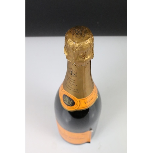 376 - Champagne - Veuve Clicquot Ponsardin, NV x 1, Lauren Perrier x 1 & Piper-Hiedsieck 200ml x 4 with st... 