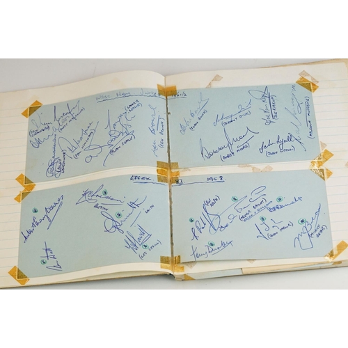 252 - Football, Cricket & Motorsport autographs - Collection of signed notebook pages and autograph book p... 