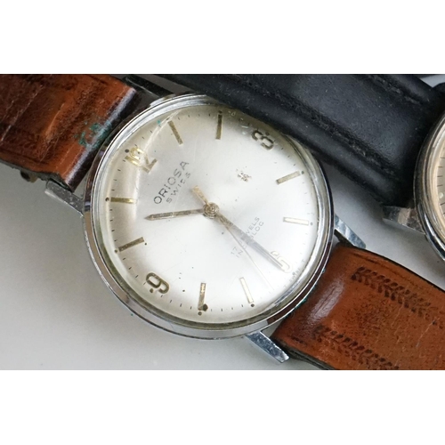 287 - A small collection of vintage watches to include Roamer and Oriosa examples together with a pocket w... 