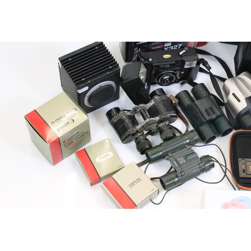 354 - Cameras and Binoculars - Cameras including Polo 33.0 in case with accessories, Konica C35, Boxed Viv... 