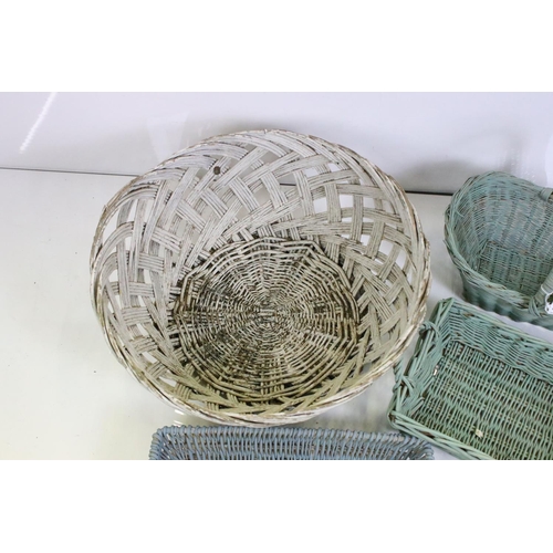 324 - Group of four baskets