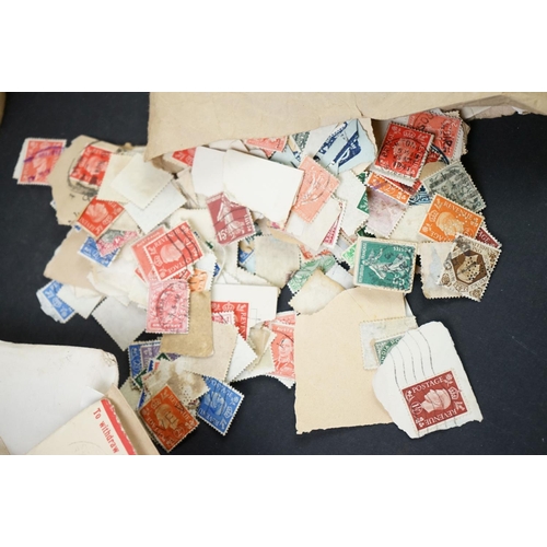 441 - Collection of loose GB, Commonwealth & World stamps, together with an album of mid 20th century stam... 