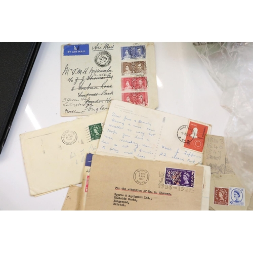 423 - Collection of GB, Commonwealth & World stamps, loose and in albums, together with a group of FDCs