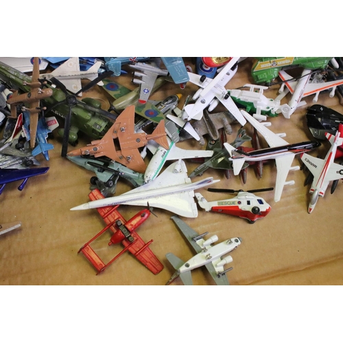 1261 - Around 80 mid 20th C onwards diecast model aircraft, to include Dinky, Timpo Toys, Corgi, Matchbox, ... 