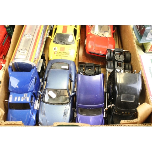 1263 - Collection of boxed and unboxed diecast & plastic models to include 17 boxes examples (featuring 2 x... 