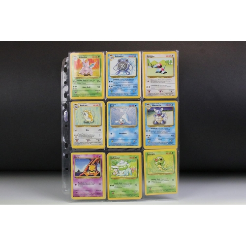 1427 - Pokémon Trading Cards - Complete Wizards Of The Coast Pokemon Base Set cards, no shadowless cards, 2... 